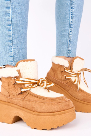 Botas de nieve marrones con pelaje en plataforma "Ziza" 2