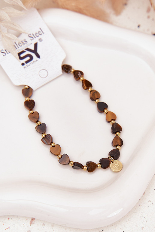 Una pulsera Corazones Hecho de acero quirúrgico Tiene querrón