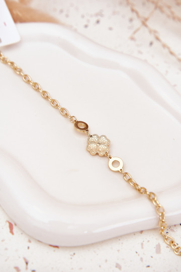 Una pulseraKoniczynką Hecho de acero quirúrgico color dorado