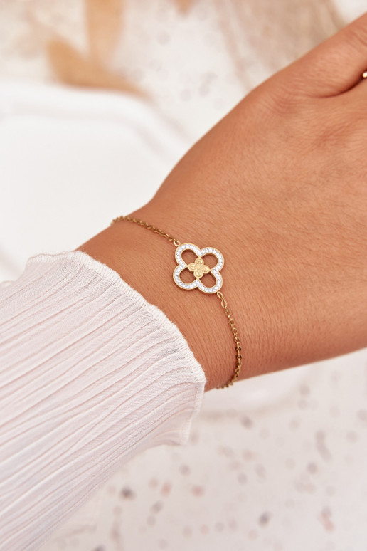 Una pulsera Femenino Hecho de acero quirúrgico color dorado