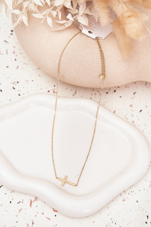 Cadena con una cruz Stal Chirurgiczna color dorado