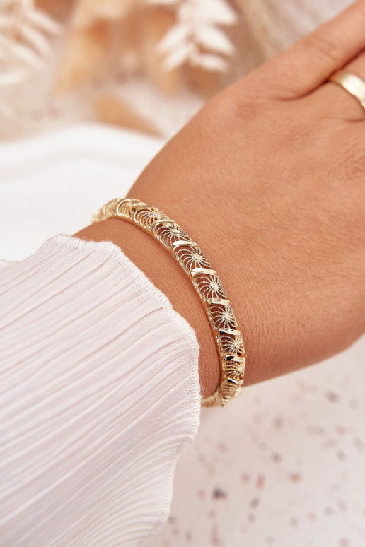 Fresco Una pulsera Femenino Hecho de acero quirúrgico color dorado