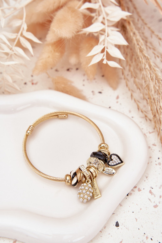 Una pulsera z ZaAieszkami Charms color dorado