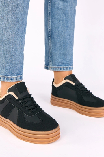 Zapatillas deportivas...