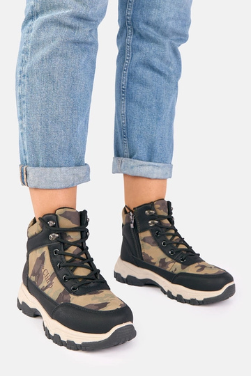 Botines negros con plataforma y motivo de camuflaje Louie