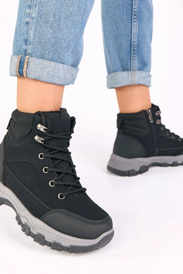 Botines negros con plataforma Briana 2
