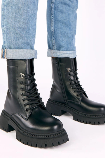 Zapatos clásicos negros con plataforma Kalle