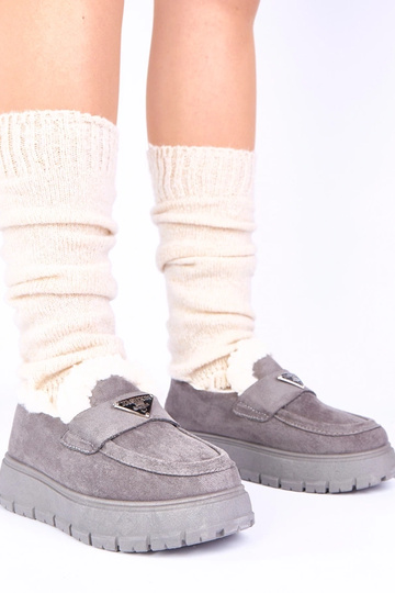 Mocasines grises de plataforma con pelo Kirby