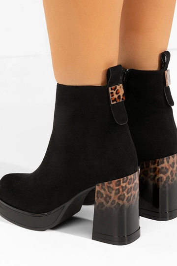 Botines negros con tacón brillante y estampado de leopardo Gena