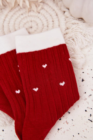 Calcetines navideños para mujer con corazones de color rojo