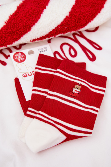 Calcetines navideños para mujer rayas y ositos de color rojo 2