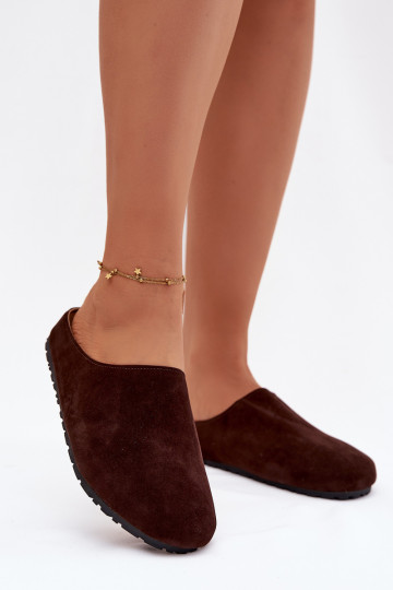 Zapatillas de casa para mujer color chocolate de ante Kalvess 2