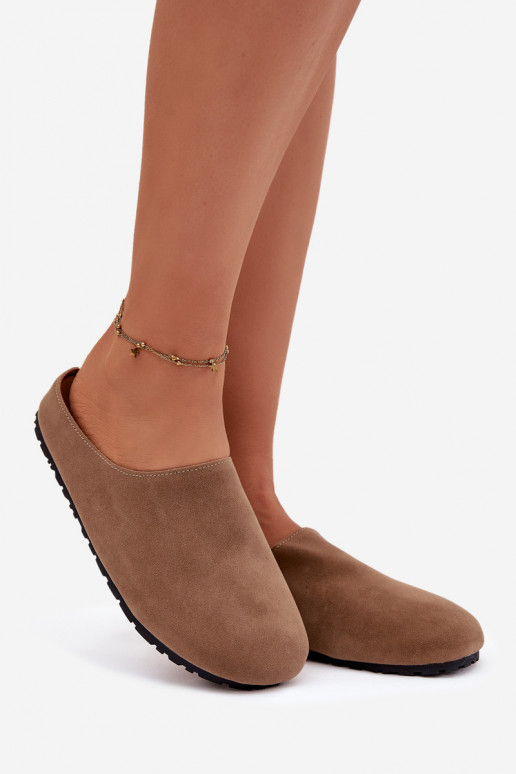 Zapatillas Femeninode gamuza ecológicau de color caqui Kalvess