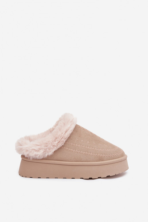 Botas de nieve Femenino con una plataforma con un abrigo de piel I Przeszyciami color marfil Arelina