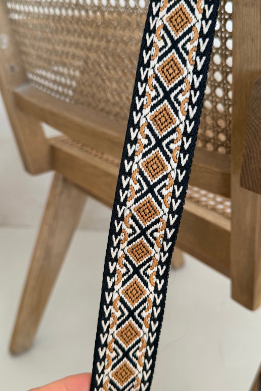 un bolso pequeño con tacones decorados Big Star OO574091 negro