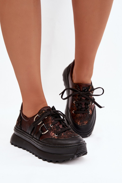 Piel Zapatillas modelo zapatos. Femenino con una plataforma Tiene queciejka 06562-25 CzekoladoAe