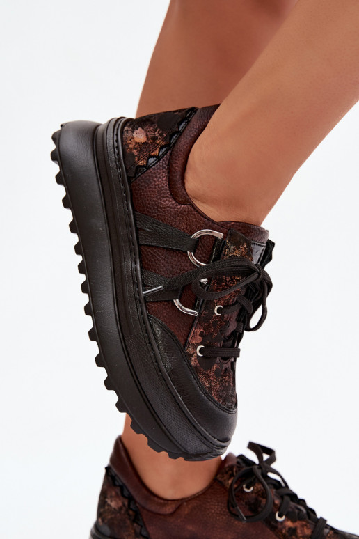 Piel Zapatillas modelo zapatos. Femenino con una plataforma Tiene queciejka 06562-25 CzekoladoAe