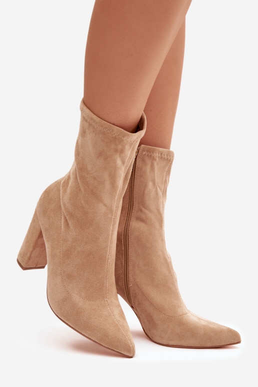 Botas de mujerPrzeszyciami beige Rosivelle