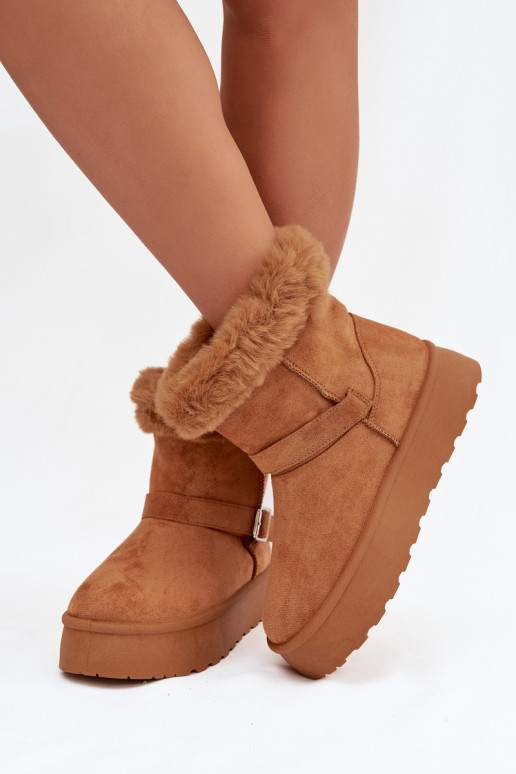 Botas de nieve Femenino con una plataforma con hebillas y un abrigo de piel color marrón Jesella