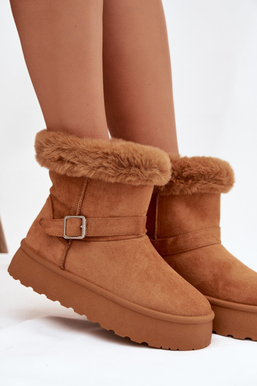 Botas de nieve Femenino con una plataforma con hebillas y un abrigo de piel color marrón Jesella