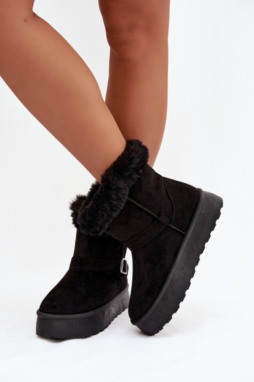 Botas de nieve Femenino con una plataforma con hebillas y un abrigo de piel de color negro Jesella