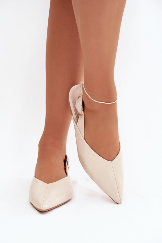 Bailarinas lacadas con hebillas beige Rinalle