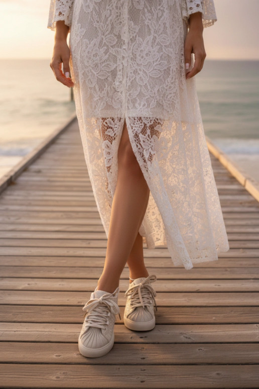 Decorado Zapatillas modelo zapatos. Femenino beige Calissea