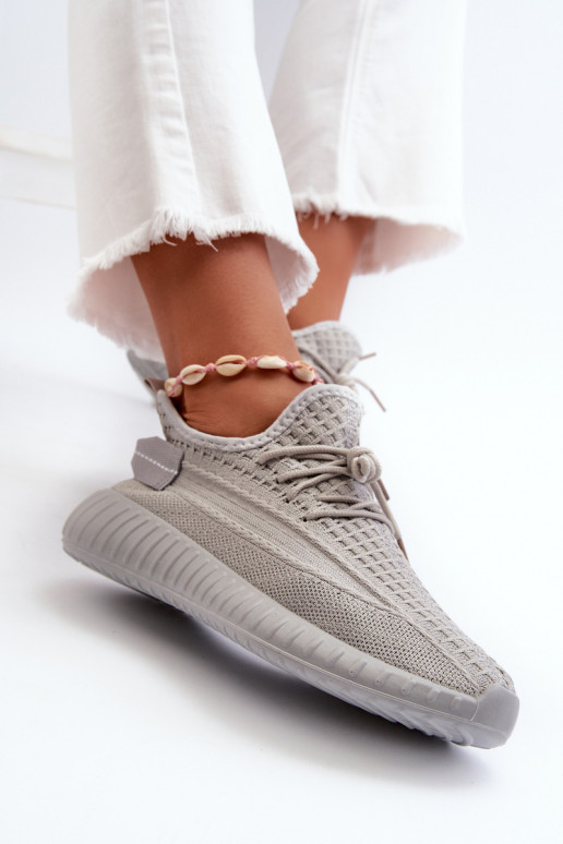  Un modelo convincente zapatillas Femenino color gris Nelmarie