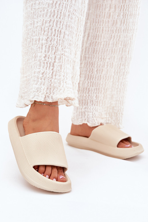 Femenino Pantuflas ligeras de espuma Sobre una suela gruesa beige Querceria