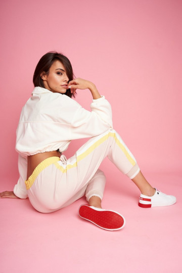 Zapatillas de piel natural. BIG STAR FF274174 blanco y rojo 2