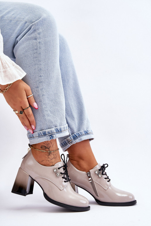 De moda zapatos con tacones color gris Darren