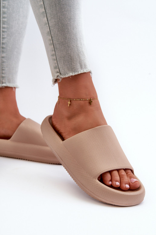 Femenino Pantuflas ligeras de espuma Sobre una suela gruesa beige Querceria