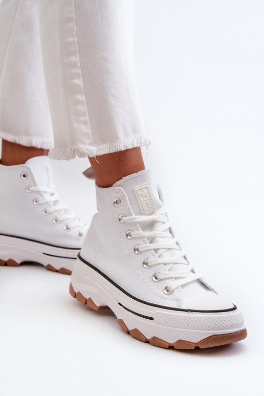 zapatos de ocio con suela Femenino con una plataforma el color blanco Valvia