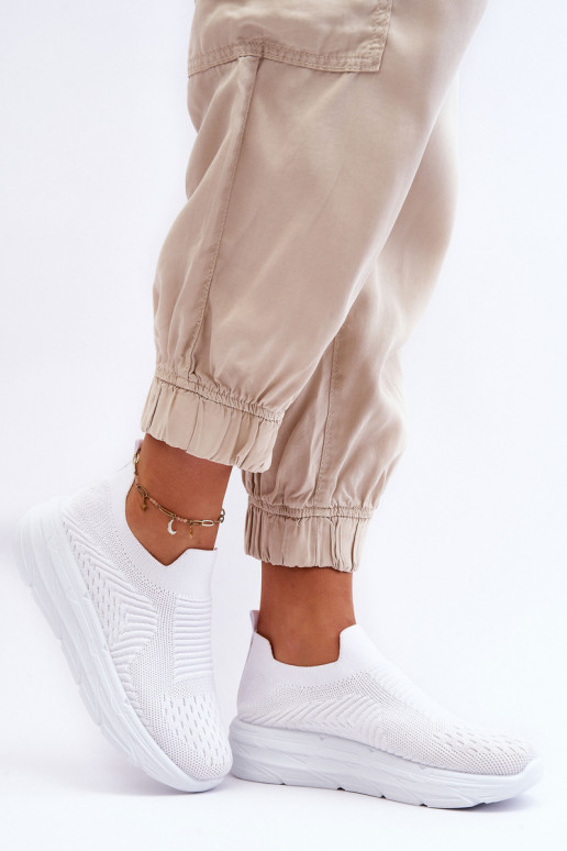 Femenino Un modelo convincente zapatillas el color blanco Ferive