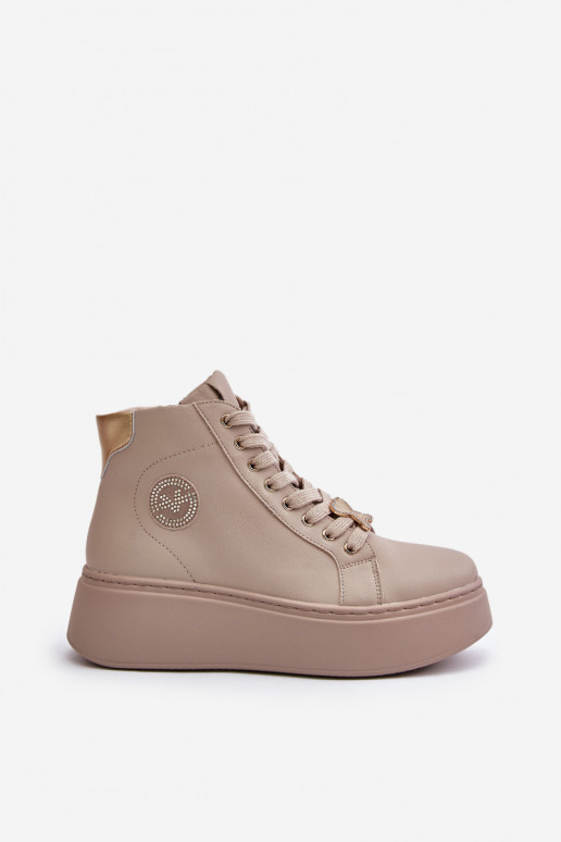 Alto Piel Zapatillas modelo zapatos. Femenino con una plataforma Vinceza 66707 beige