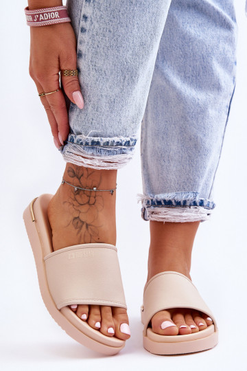 Femenino Zapatillas con una plataforma Big Star LL274933 beige 2