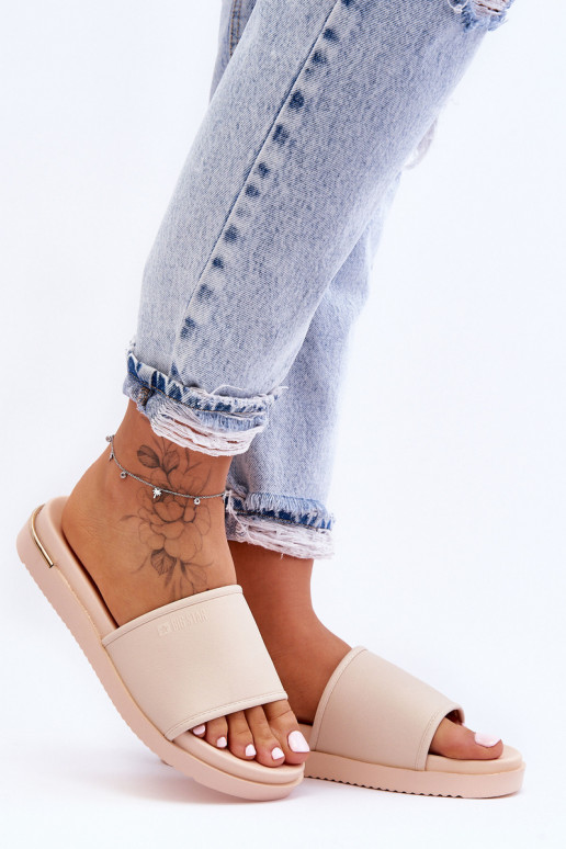 Femenino Zapatillas con una plataforma Big Star LL274933 beige