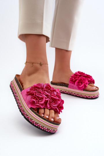 zapatillas de mujer con una plataforma Ozdobione con motivos floraleskami color rosa Nodina