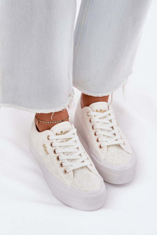 Zapatos de ocio con encaje Lee Cooper LCEN-25-31-3438L el color blanco