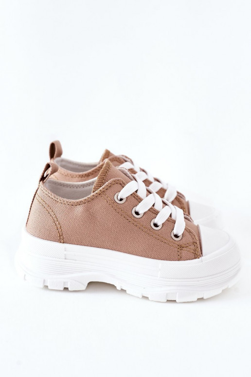 Zapatos de ocio para niños. con una plataforma beige Travel Time
