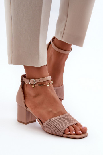 Sandalias de tacón alto para mujer. beige Desvia
