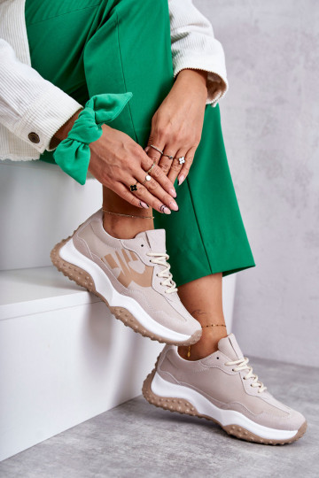 Femenino zapatillas con correas beige Tolea