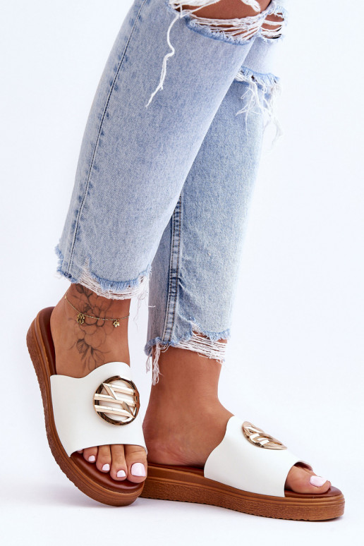 Femenino Zapatillas con adornos el color blanco Secrets