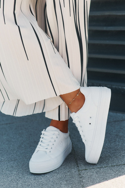 Eko Piel Zapatos de ocio con una plataforma Big Star RR274298 el color blanco