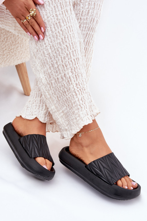 zapatillas de mujer Zapatillas ligeras con una plataforma de color negro Vanesha