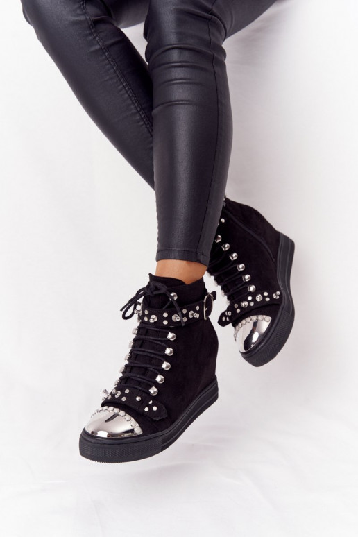 calentamiento Botas en una cuña de gamuza de color negro Lu Boo