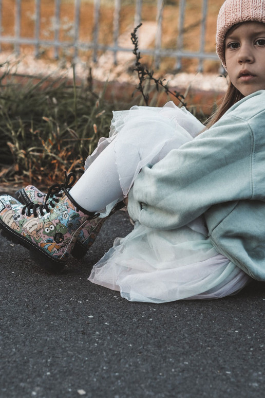 Zapatos cálidos para niños. Imprimir color rosa Dexi