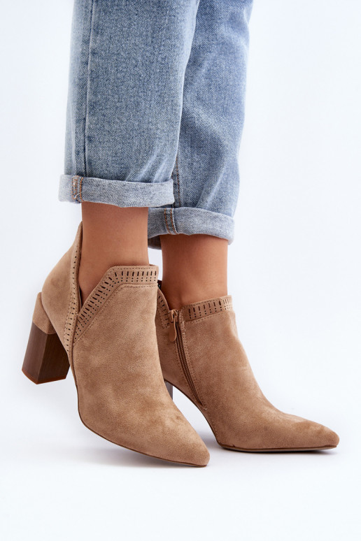 Botas con tacones con elementos calados beige Vailen