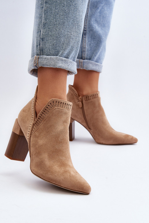 Botas con tacones con elementos calados beige Vailen