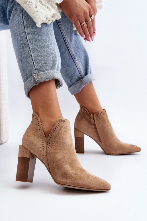 Botas con tacones con elementos calados beige Vailen